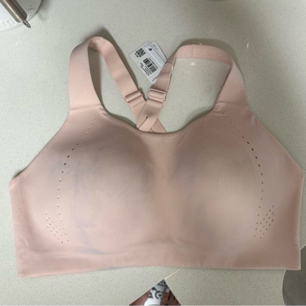 Lululemon Athletica Air Support